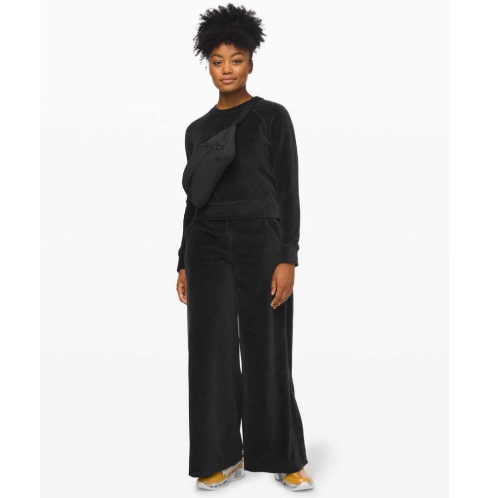 Lululemon Every Moment Crew Heathered Black Velvet Velour Cropped Sweatshirt - Picture 5 of 10